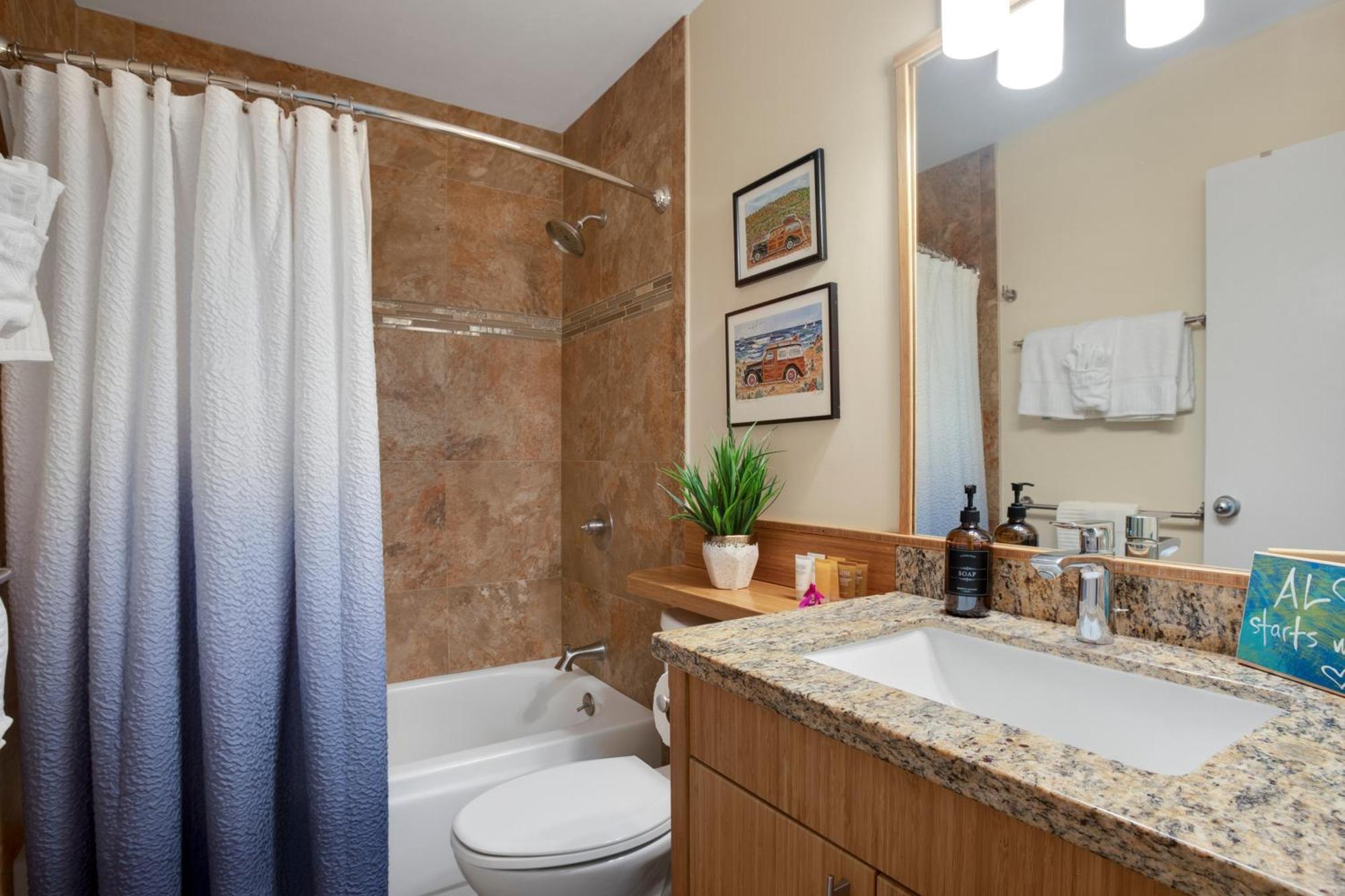 Beautiful 2Br 2Ba With Panoramic Ocean Views, Wifi, Free Parking! Kihei Exterior photo